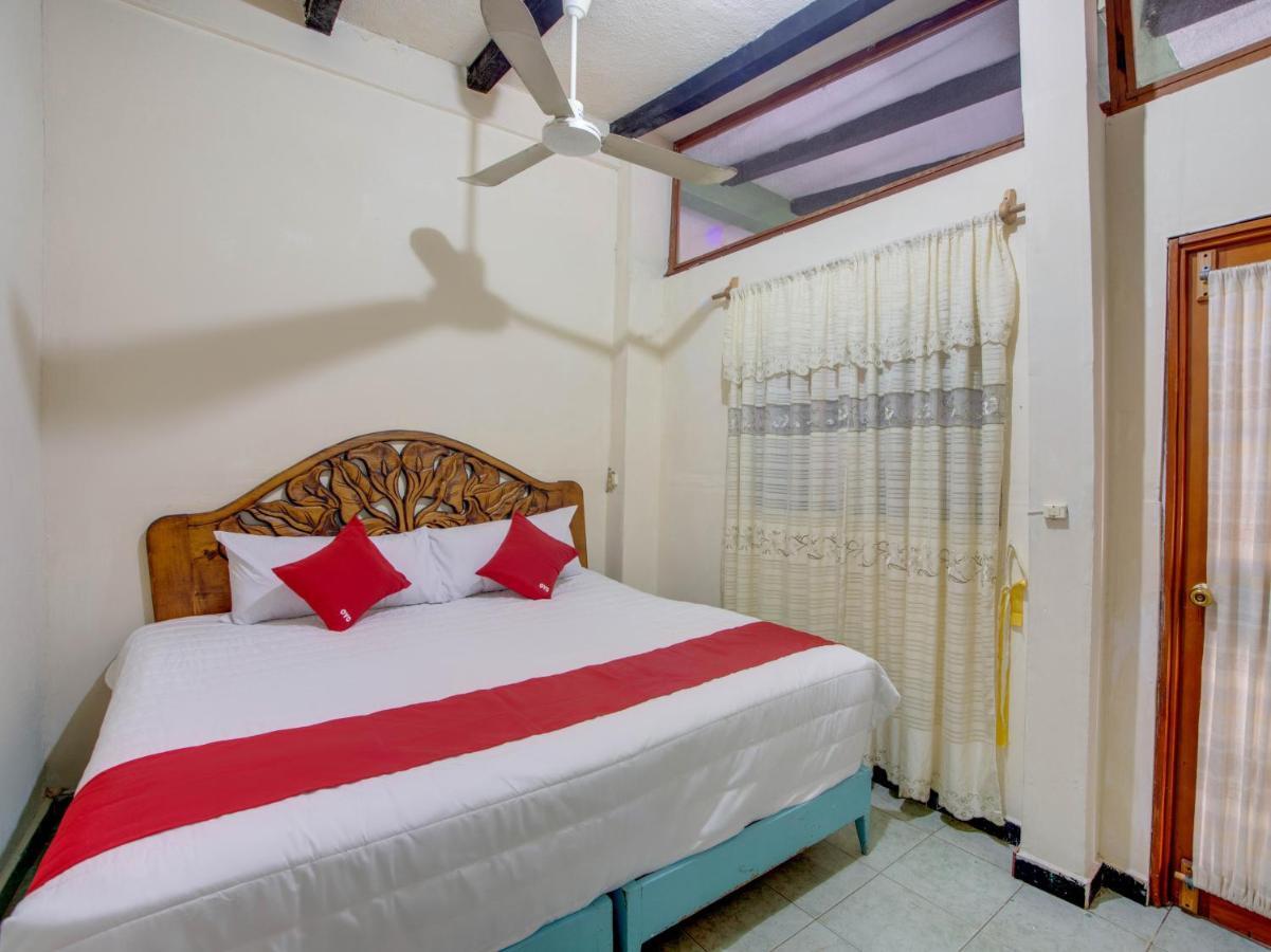 Oyo Hotel Casa Ada Сіуатанехо Екстер'єр фото