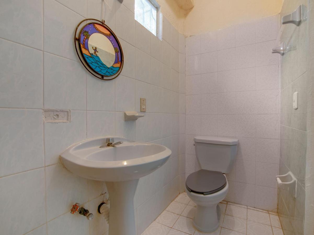 Oyo Hotel Casa Ada Сіуатанехо Екстер'єр фото