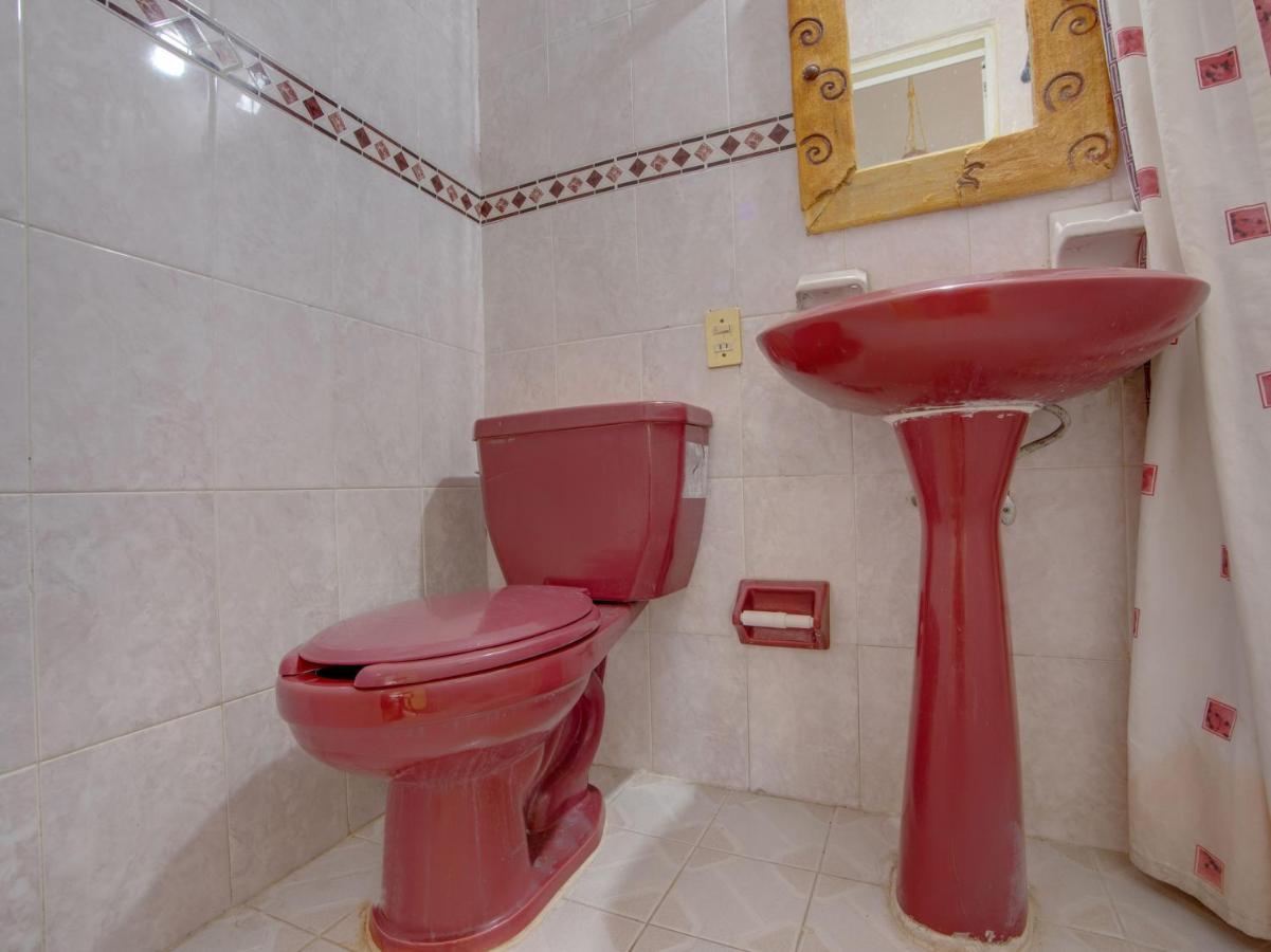 Oyo Hotel Casa Ada Сіуатанехо Екстер'єр фото